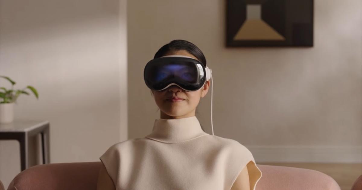 Apple в понеделник представи скъпи очила с добавена реалност, наречени