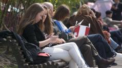 Eвропейската комисия съобщи че е одобрила предоставянето на 77 милиона