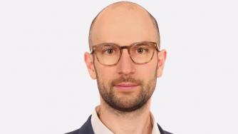 Денков назначи харвардски възпитаник за заместник на Асен Василев