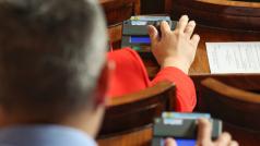 Депутатите одобриха на първо четене новото удължаване на бюджетаЕдинодушно с
