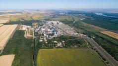 Докато напоследък всички говорят за слънчеви панели и вятърни паркове