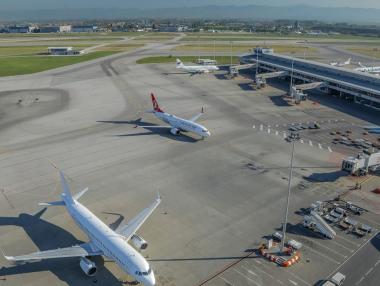 „Трейс Груп Холд“ ще ремонтира пистата на Летище София