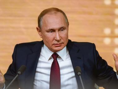 Икономическият форум на Путин излага на показ изолацията на Русия