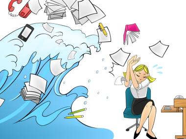 Служителите са затрупани с безсмислена работа: Решение ли е AI?