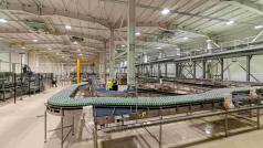 Водещият производител на бира в България Carlsberg откри собствена линия