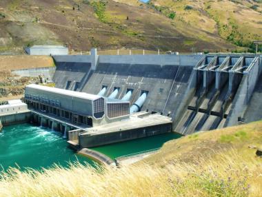 Как румънска компания прави най-голямото IPO в Европа