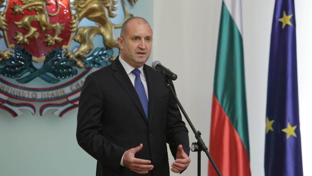 Президентът подписа указа за освобождаването на Гешев
