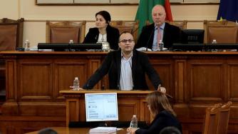 Неработещата Държавна петролна компания окончателно бе закрита