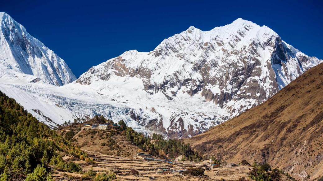 Хималаите се топят: С каква скорост и какъв риск крие това?