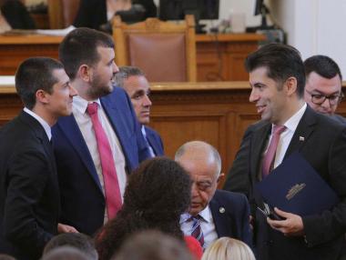 „Тренд“: ГЕРБ вече значително изпреварва ПП-ДБ