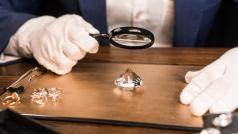 Диамантите бързо губят блясъка си през последните месеци пише CNBC  Глобалният
