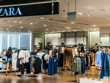 Собственикът на Zara купи първа логистична база в Европа