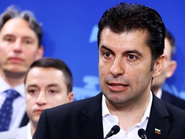 Вечерни новини: Трусове в новата власт; Жилищният пазар е по-зле от 2008 г.