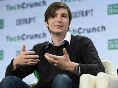 Robinhood на българина Влад Тенев съкращава около 7% от служителите си
