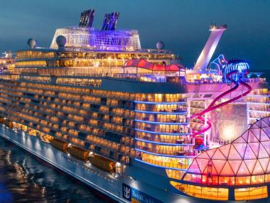 Най-големият круизен кораб в света е почти готов
