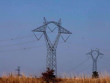 През стари европрограми държавата ще компенсира бизнеса за скъпия ток