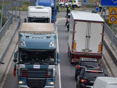 Вечерни новини: Отстъпки от тол таксите; Критики към бюджета на Асен Василев