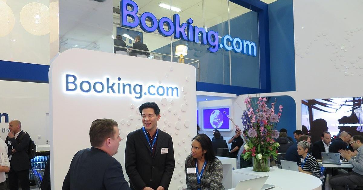 Водещата онлайн туристическа агенция Booking.com се впусна в света на