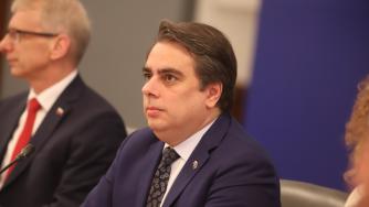 Държавата ще плаща третия ден от болничния от догодина