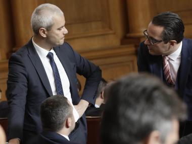 Вечерни новини: Без референдум за еврото; Всички срещу Василев заради арбитража