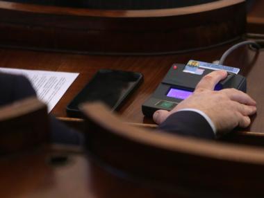 Депутатите задействаха и процедурата за нови подуправители на БНБ