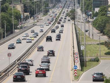 Камери автоматично ще глобяват за минаване на червено в София