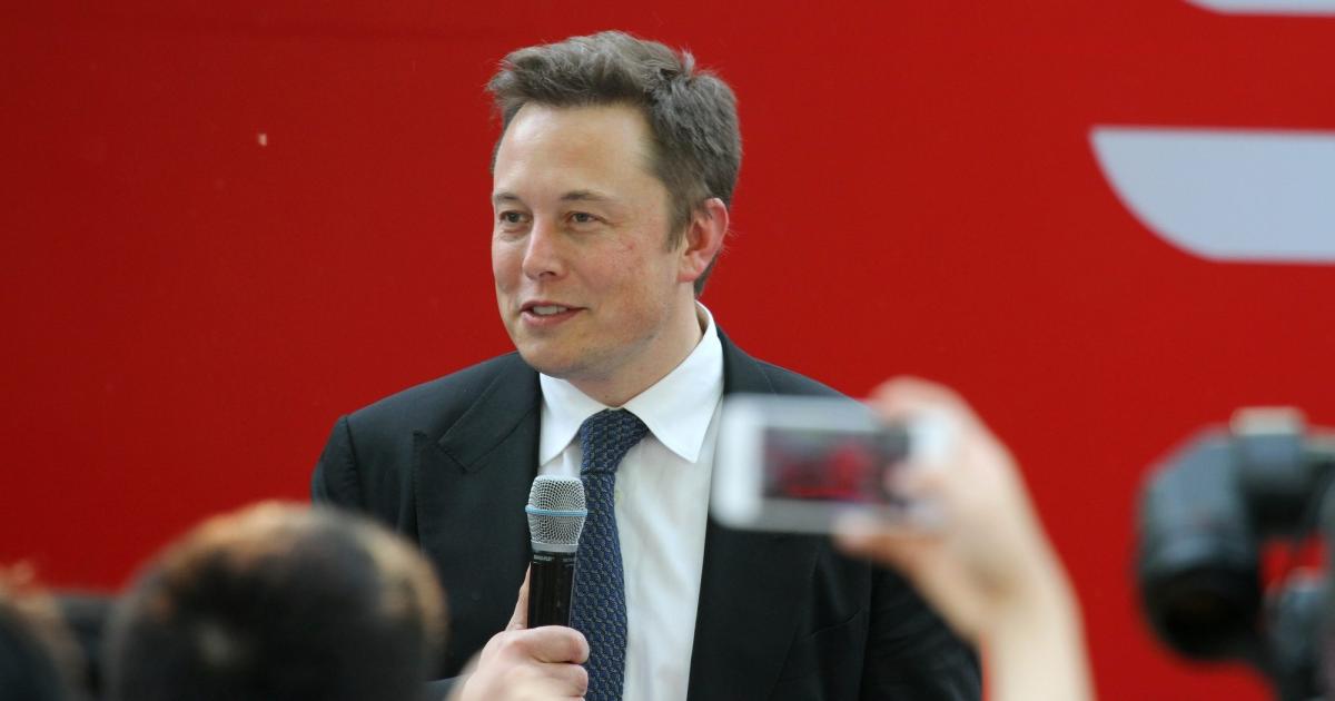 Милиардерът Илон Мъск, който от месеци намеква, че иска да