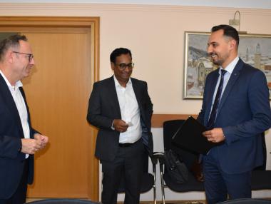 Разработчик на софтуер за BMW и Audi създава развоен център в София