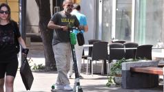 Столичният общински съвет гласува нови правила за електрическите тротинетки Всеки