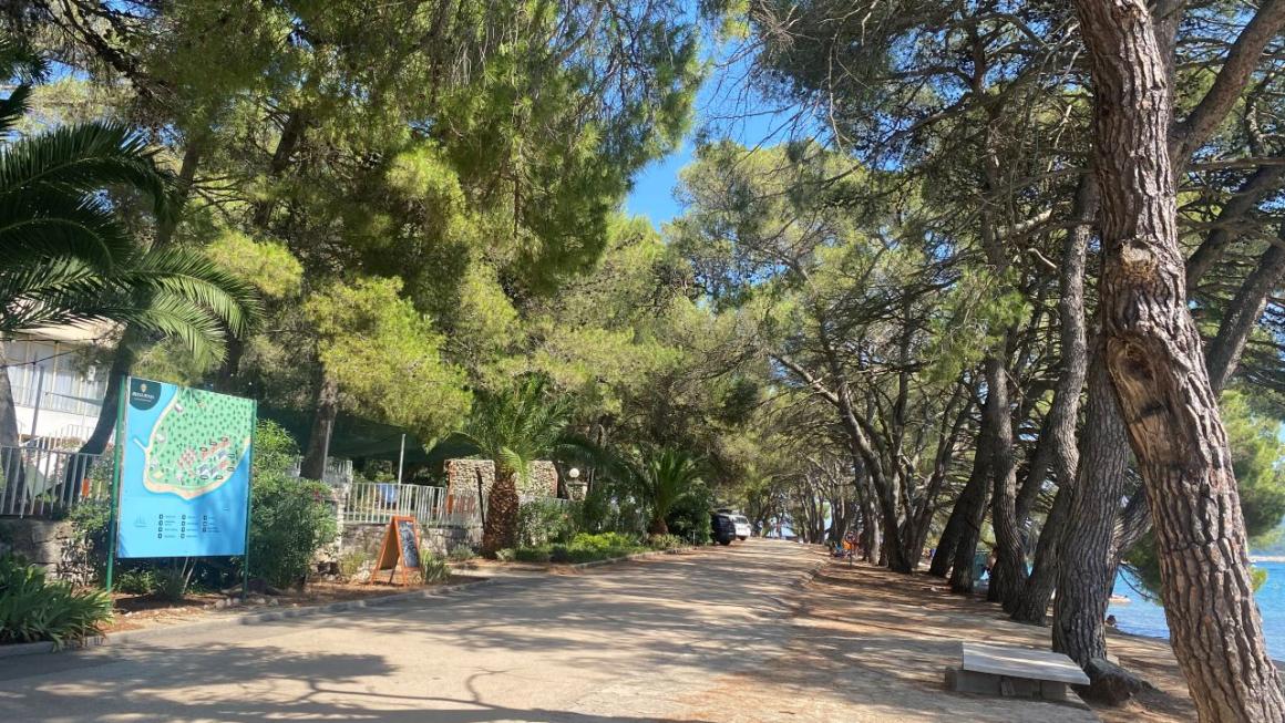 Галерия :: Снимка 1 :: Остров Углян – тихото хърватско бижу (галерия)}