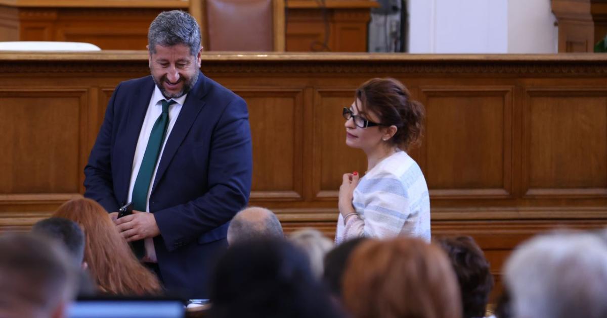 ГЕРБ, ДПС и ПП-ДБ застанаха заедно срещу Лукойл“ в Росенец“ГЕРБ,