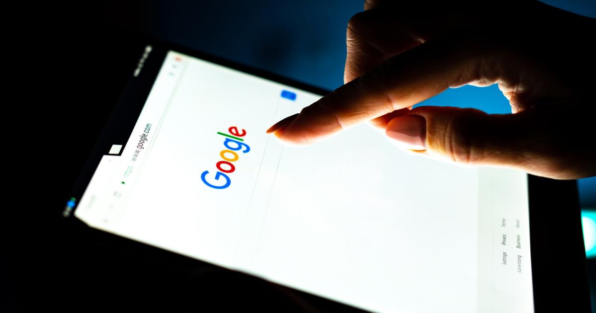 Google проучва използването на инструменти с изкуствен интелект за писане