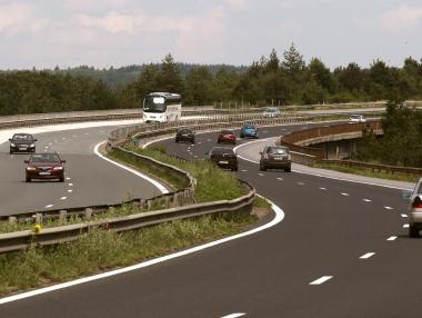 „Изчерпан капацитет“: Регионалният министър планира разширение на „Тракия“