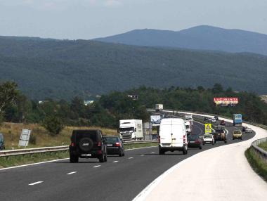 Вечерни новини: Планира се разширение на „Тракия“; Президентът насрочи местните избори