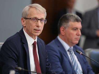 Вечерни новини: Пътните и жп мегапоръчки тръгват; Разочароващи нови открития на нефт и газ