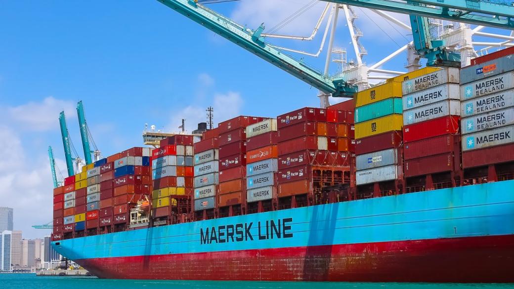 Maersk предупреждава за по-голямо забавяне на контейнерната търговия