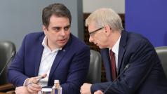Премиерът Николай Денков е подготвил своята оставка и е бил