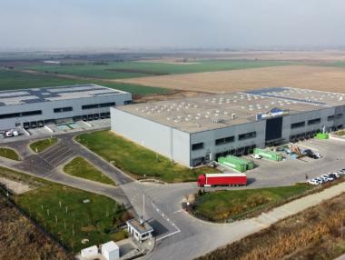 КЗК разследва Office 1 за печелене на държавни поръчки с нереално ниски цени