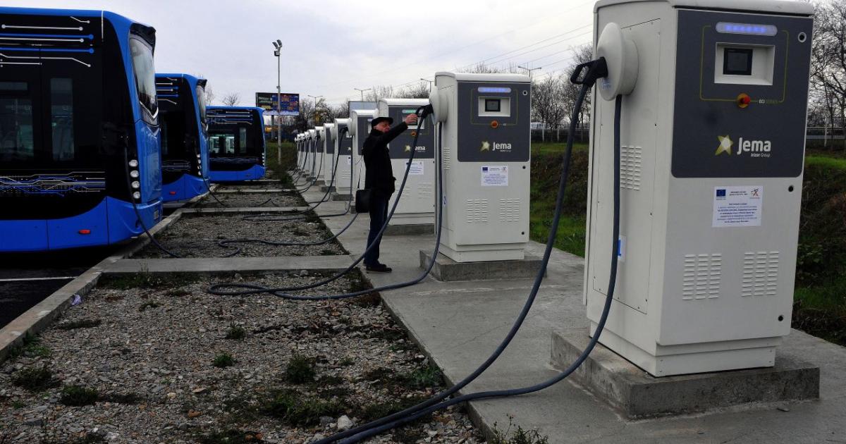 Стремежът на Бургас към електрификация на обществения транспорт е още