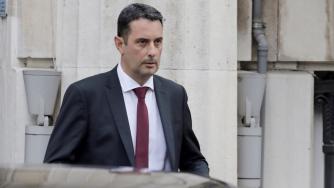 Гвоздейков прави рокади по върховете на железниците