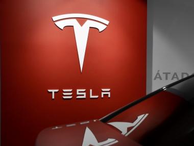 Tesla намалява цените в Китай за избрани версии на Model Y