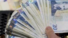 Минималната заплата върви към 932 лв Минималната заплата върви към рекордно