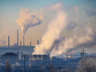 Бомба със закъснител: Инвестициите във ВЕИ са под риск