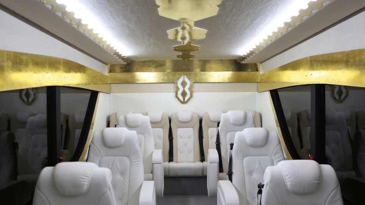 Галерия :: Снимка 1 :: Имение на колела: Кой е най-луксозният кемпер в света?}