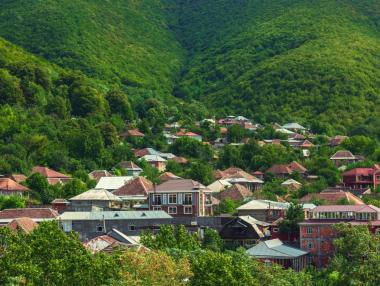 Шеки – копринена приказка в Азербайджан