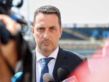 Транспортният министър твърди, че държавата може да управлява „Росенец“