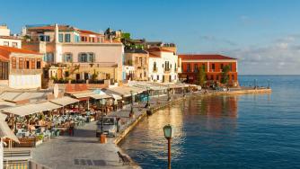 Чуждестранните инвеститори движат жилищния бум в Гърция