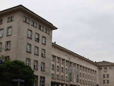 Телефонната палата в София става хотел