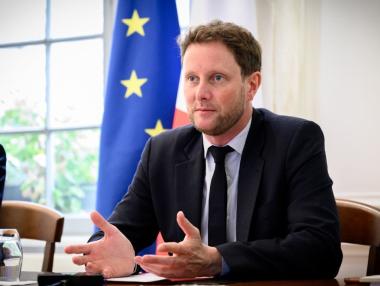 Франция настоява за минимални цени на самолетните билети в ЕС