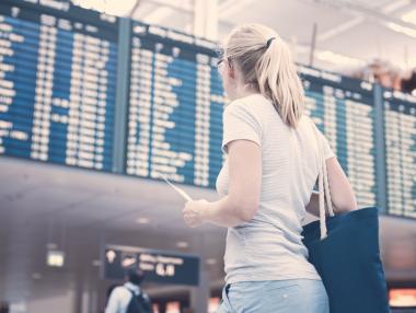 Google вече показва кога самолетните билети са най-евтини